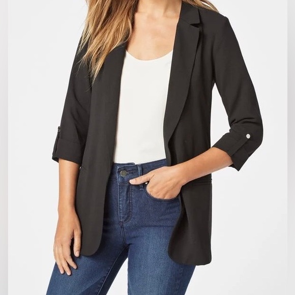 JustFab Jackets & Blazers - JustFab Sleeve Tab Crepe Blazer